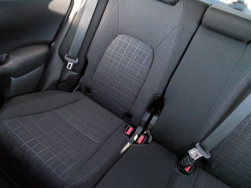 Certified 2026 Honda HR-V LX image 12