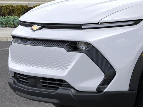 New 2026 Chevrolet Equinox EV LT FWD image 37