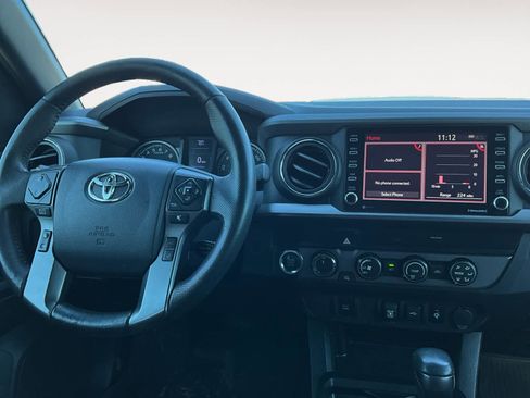 Used 2020 Toyota Tacoma TRD Sport image 15