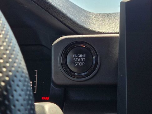 Used 2024 Toyota Tacoma SR5 AWD/4WD image 36