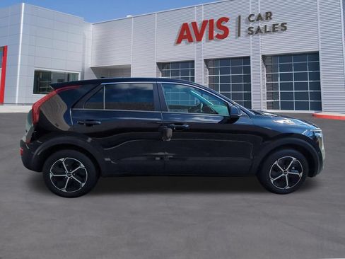 Used 2025 Kia Niro LX FWD image 5