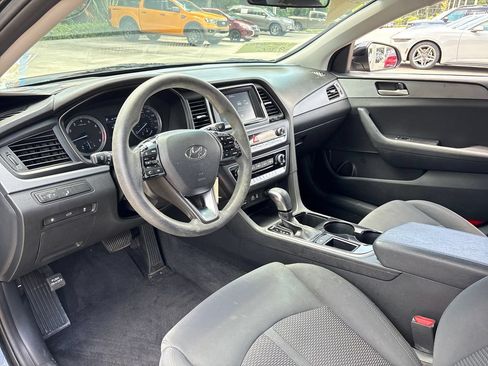Used 2018 Hyundai Sonata SE FWD image 6