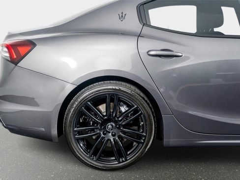 Used 2023 Maserati Ghibli Modena Q4 AWD/4WD image 6