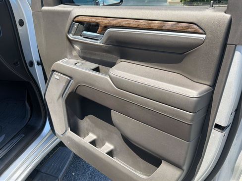 Used 2022 GMC Sierra 1500 Elevation w/ Elevation Premium Package AWD/4WD image 14
