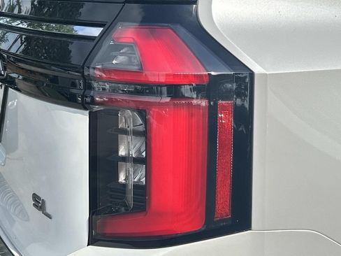 New 2026 Nissan Armada SL AWD/4WD image 10
