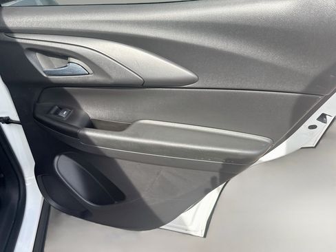 Used 2022 Chevrolet TrailBlazer RS FWD image 30