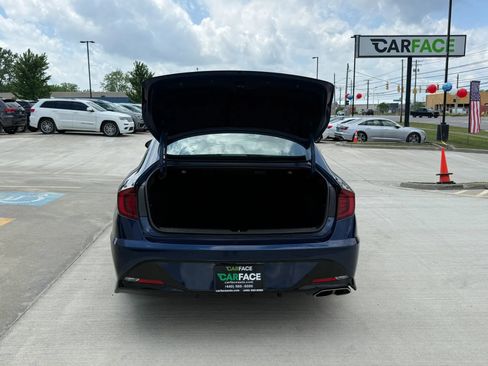 Used 2022 Hyundai Sonata Limited w/ Preferred Accessory Package FWD image 13