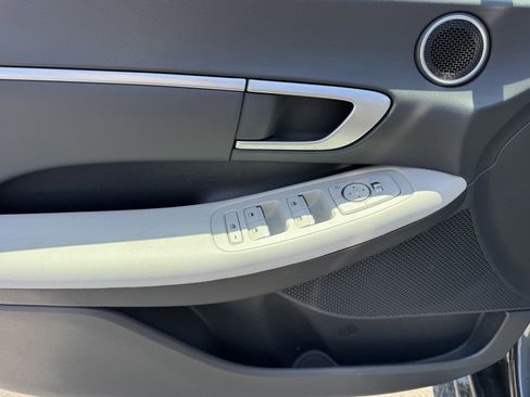 Used 2025 Hyundai Sonata SEL FWD image 15