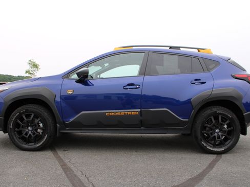 Used 2025 Subaru Crosstrek 2.5i Wilderness AWD/4WD image 13