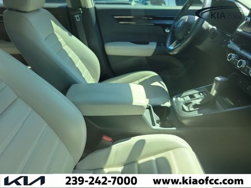 Used 2025 Honda CR-V EX-L image 9