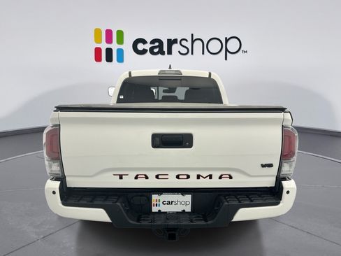 Used 2022 Toyota Tacoma TRD Sport w/ Technology Package AWD/4WD image 4