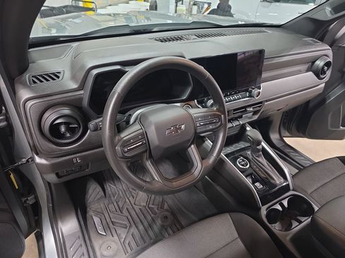 Used 2023 Chevrolet Colorado Trail Boss w/ Technology Package image 15