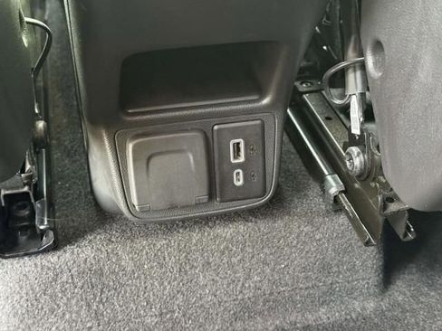 Used 2023 Chevrolet TrailBlazer RS w/ Convenience Package image 12