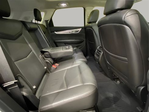 Used 2019 Cadillac XT5 Luxury image 23