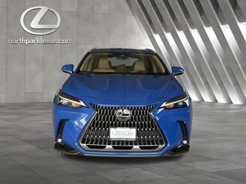 Certified 2025 Lexus NX 250 FWD w/ Towing Package (2000 Lbs) image 28