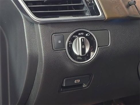 Used 2017 Mercedes-Benz GLE 43 AMG 4MATIC image 18