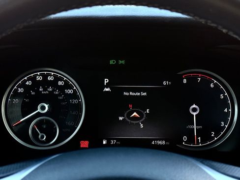 Used 2022 Genesis G70 2.0T image 27