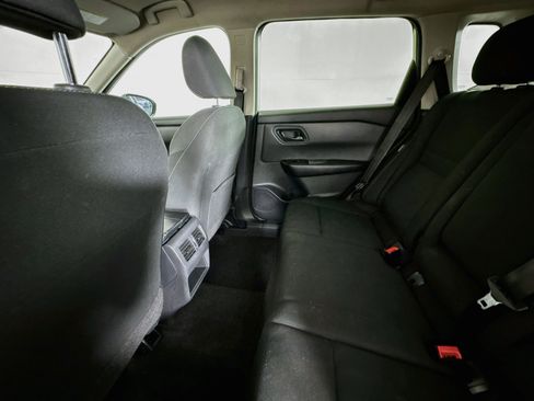 Used 2025 Nissan Rogue S FWD image 23