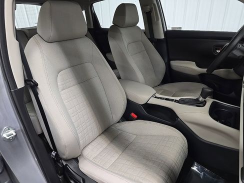 Used 2023 Honda HR-V LX image 14