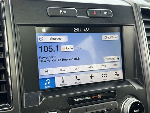 Used 2017 Ford F150 Lariat w/ Equipment Group 502A Luxury image 21