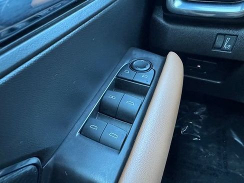 Certified 2024 GMC Canyon AT4 AWD/4WD image 33