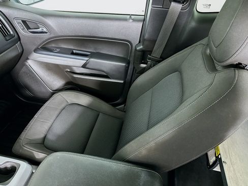 Used 2021 Chevrolet Colorado LT w/ Fleet Safety Package AWD/4WD image 23