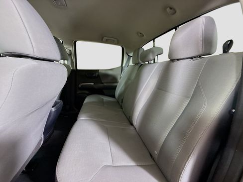 Used 2016 Toyota Tacoma SR5 w/ Towing Package image 24