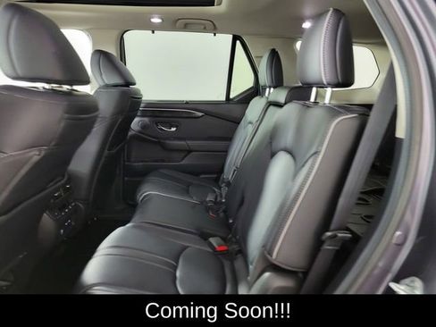 Used 2025 Honda Pilot Elite image 15