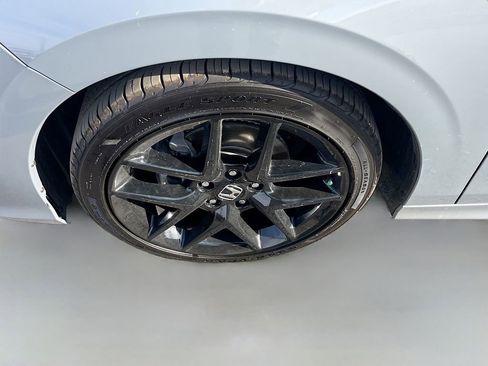 Used 2025 Honda Civic Sport image 29