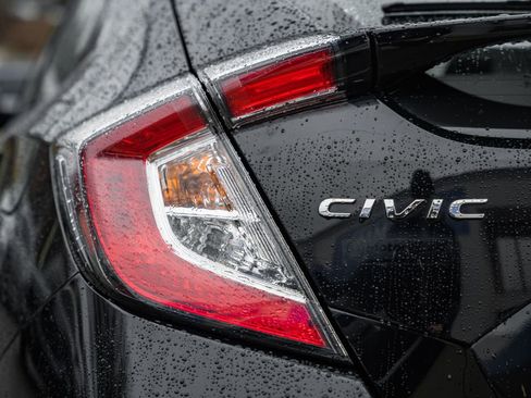 Used 2021 Honda Civic Sport image 6