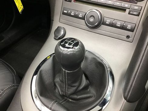 Used 2007 Pontiac Solstice Base w/ Premium Package image 18