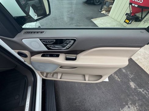 Used 2024 Lincoln Navigator L Reserve w/ Equipment Group 201A image 36