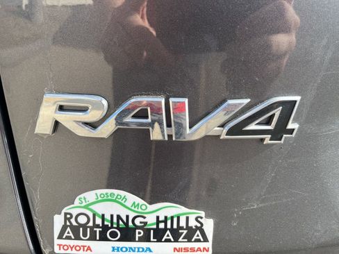 Used 2025 Toyota RAV4 XLE w/ Convenience Package image 45