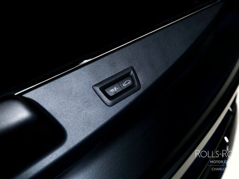 Used 2026 Rolls-Royce Cullinan AWD/4WD image 26