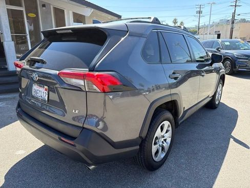 Used 2020 Toyota RAV4 LE w/ Carpet Mat Package FWD image 7