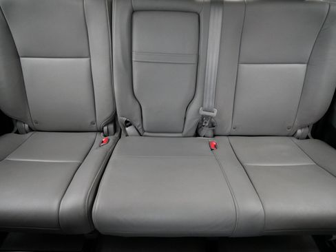 Used 2010 Toyota Tundra Limited AWD/4WD image 13
