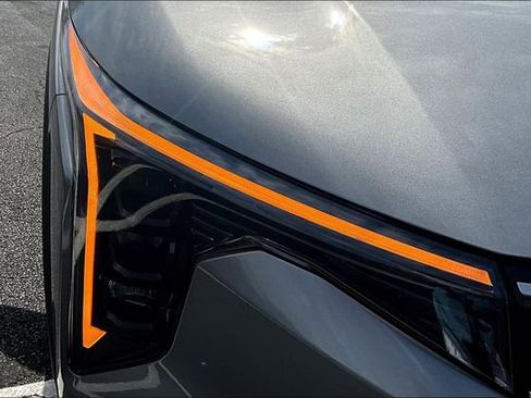 Used 2025 Kia K4 LXS image 29