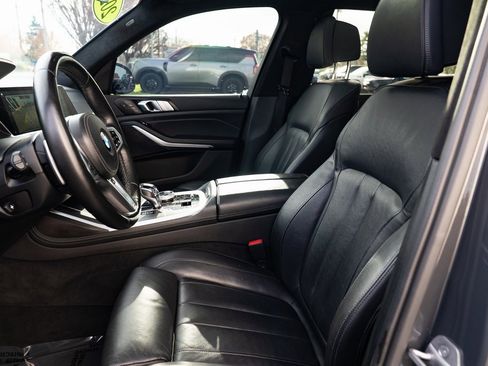 Used 2022 BMW X7 xDrive40i w/ M Sport Package image 19