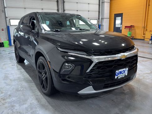 Used 2023 Chevrolet Blazer LT w/ Driver Confidence Package image 8