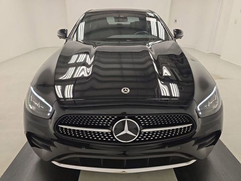 Used 2022 Mercedes-Benz E 350 Sedan w/ AMG Line Exterior image 2
