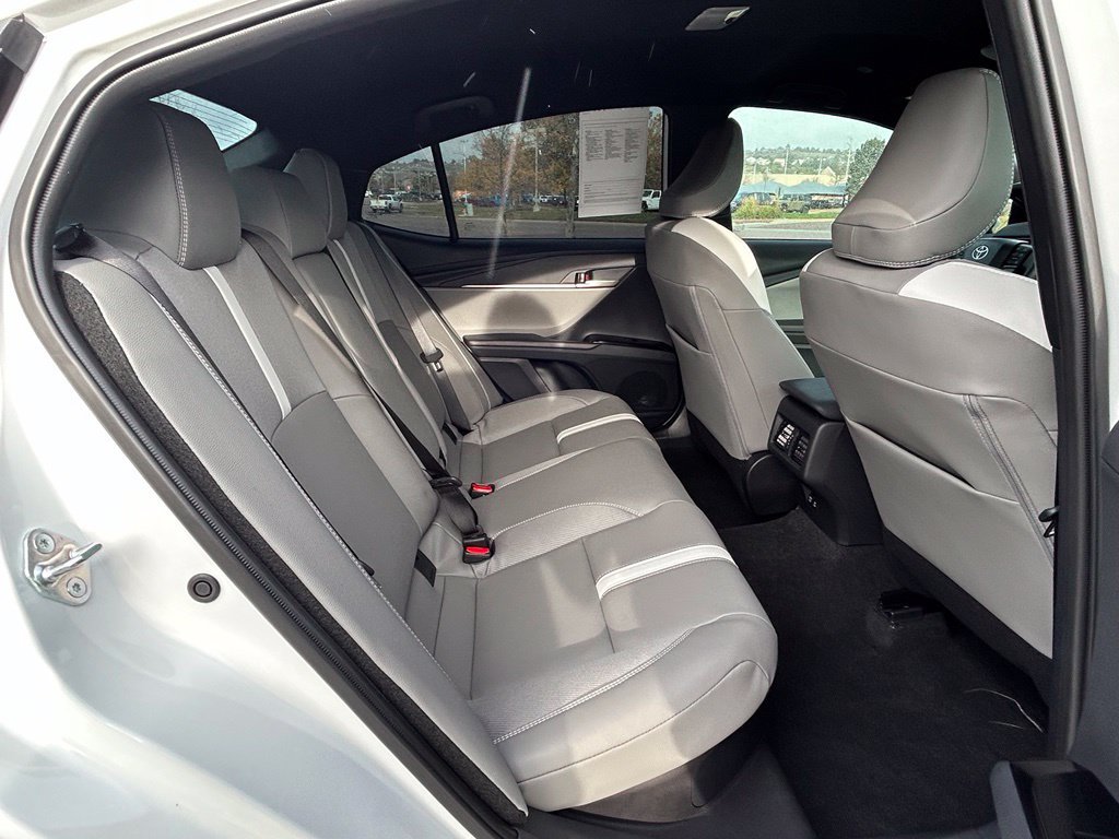 Used 2026 Toyota Camry SE FWD image 28