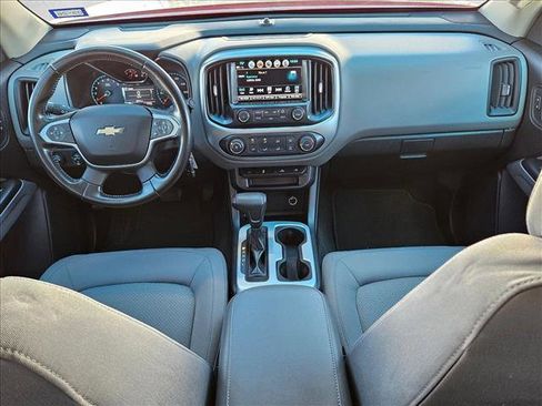 Used 2018 Chevrolet Colorado LT w/ LT Convenience Package image 16