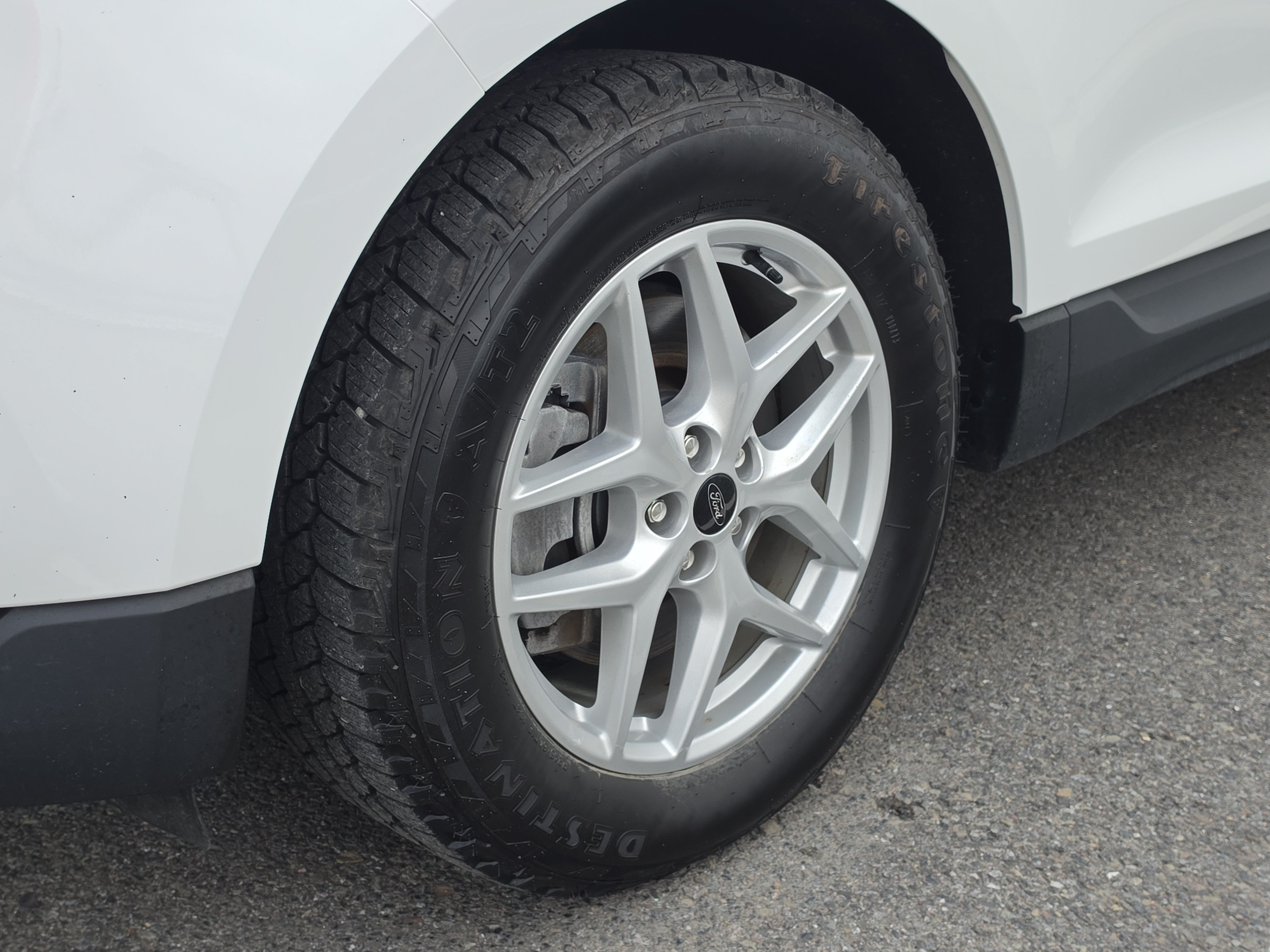 Used 2023 Ford Edge SEL AWD/4WD image 11