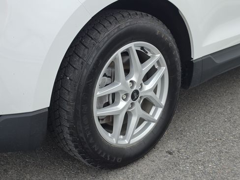 Used 2023 Ford Edge SEL AWD/4WD image 11