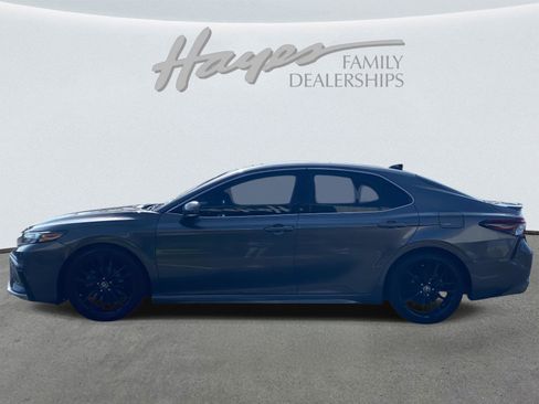 Used 2022 Toyota Camry XSE w/ Driver Assist Package image 8