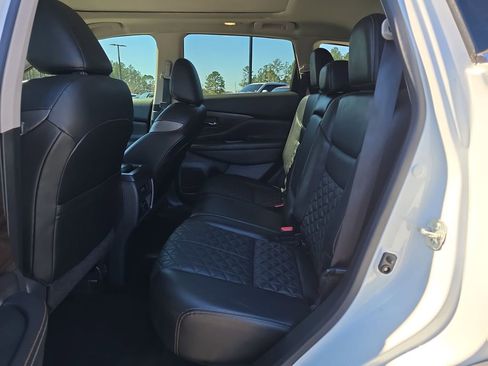 Used 2023 Nissan Murano Platinum w/ Cargo Package image 18