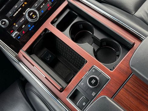 Used 2023 Lincoln Navigator Reserve image 32