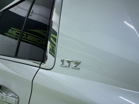 Used 2016 Chevrolet Suburban LTZ image 14