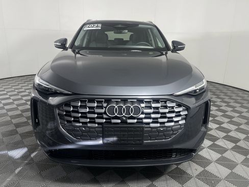 Certified 2025 Audi Q5 Premium Plus w/ Premium Plus image 2