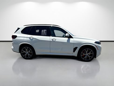 New 2026 BMW X5 xDrive50e w/ Executive Package AWD/4WD image 2